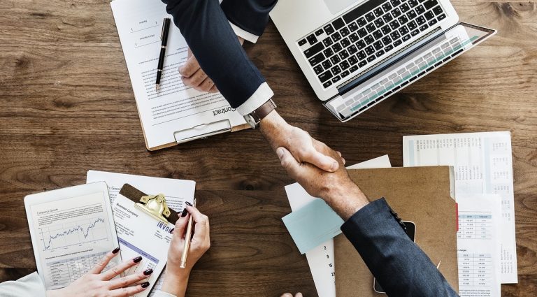 Avocat en droit des affaires